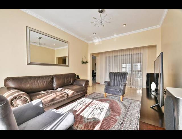 4 BEDROOM HOUSE FOR SALE IN LIEFDE EN VREDE